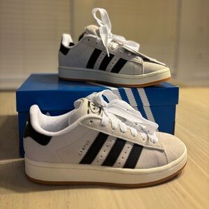 WOMENS SIZE 7 CAMPUS 00s SHOES - CRYSTAL WHITE BRAND NEW